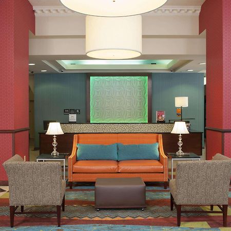 Hampton Inn Indianapolis Downtown Across From Circle Centre Interior photo